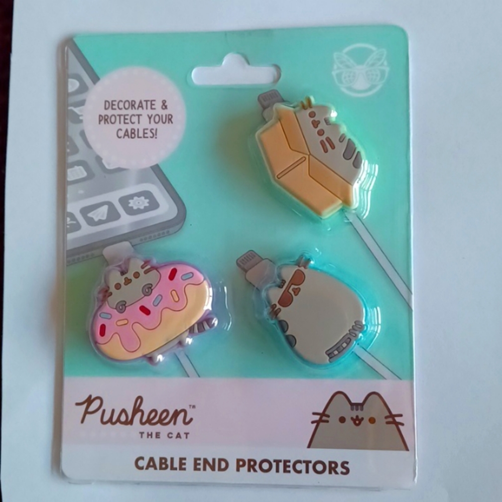 Pusheen cable end protectors BNIB VHTF RARE